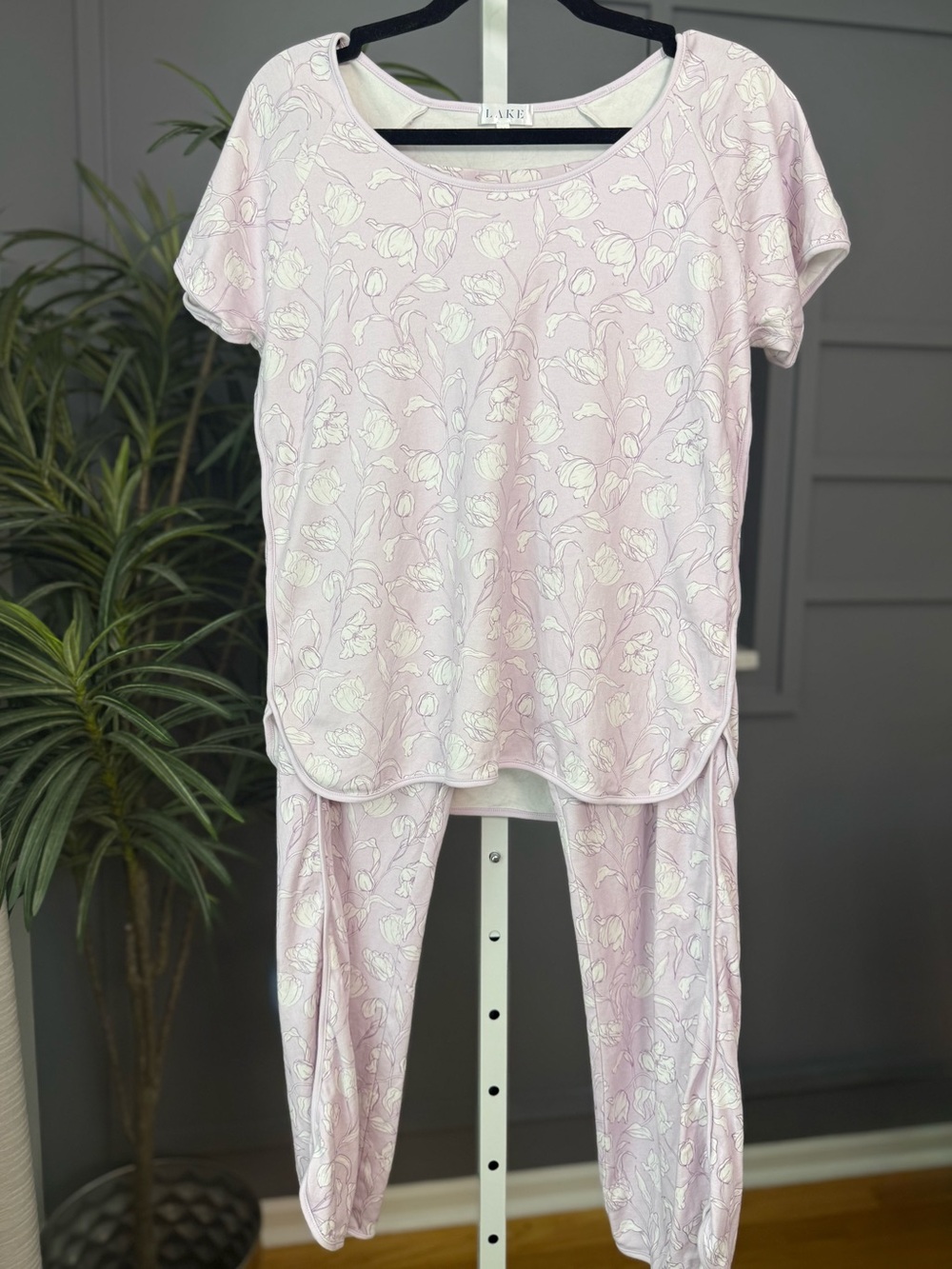 LAKE Pima Cotton Wildflower Vine Floral PJ Set Lavender M Pants Short Sleeve Top - Picture 2 of 16